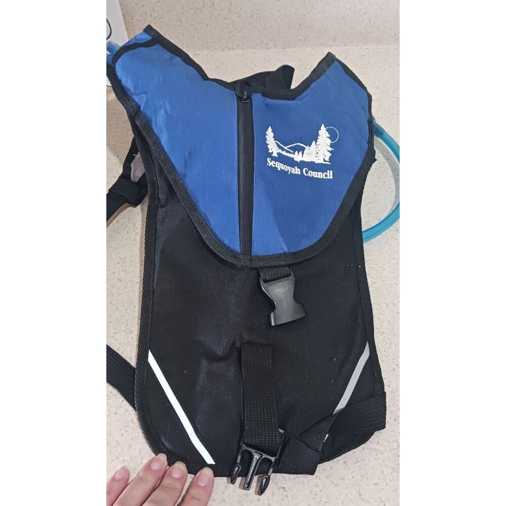 1.5L Hydration Backpack for hiking outdoors Blue